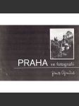 Praha ve fotografii Zdeňka Voženílka (fotografie, katalog, podpis Zdeněk Voženílek) - náhled