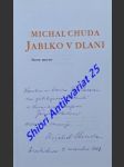Jablko v dlani - chuda michal - náhled